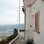 Orizzonte Infinito Bed & Breakfast 3*